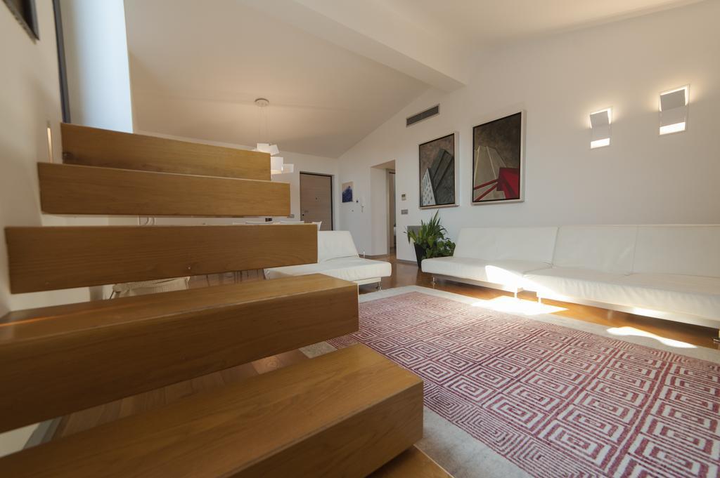 Loft In Master Palace Катания Экстерьер фото